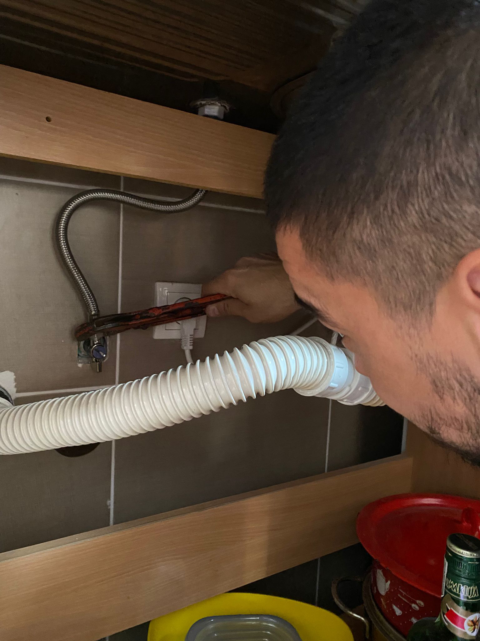 Vodoinstalater Cerak - zamena slavina i sifona